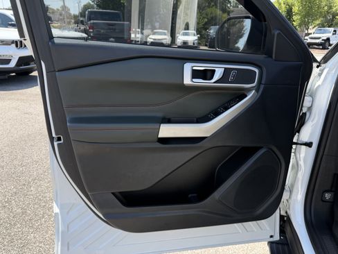 Used 2022 Ford Explorer Timberline AWD/4WD image 14