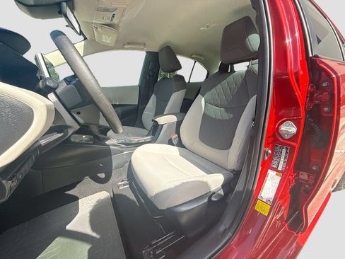 Used 2020 Toyota Corolla LE FWD image 21
