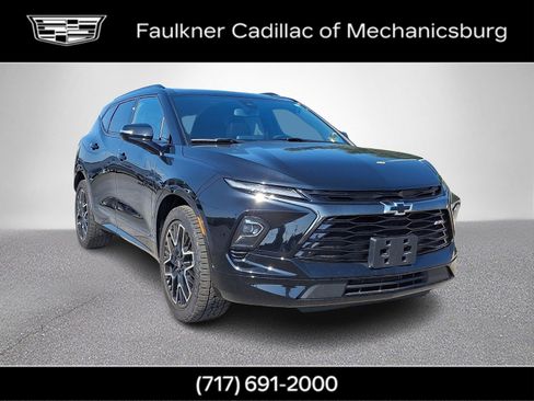 Used 2023 Chevrolet Blazer RS w/ Enhanced Convenience Package AWD/4WD image 2