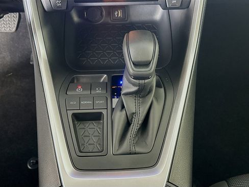 Used 2025 Toyota RAV4 LE image 23