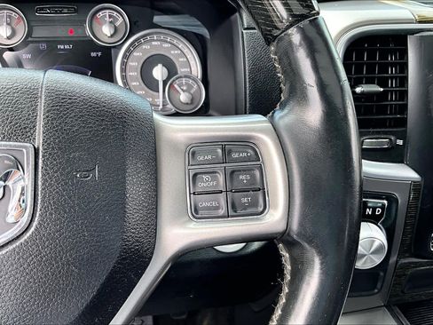 Used 2015 RAM 1500 Limited RWD image 25