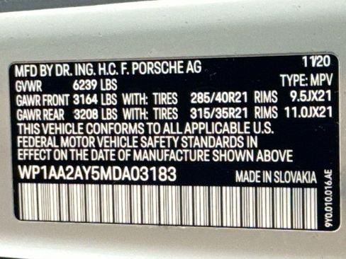 Used 2021 Porsche Cayenne image 31