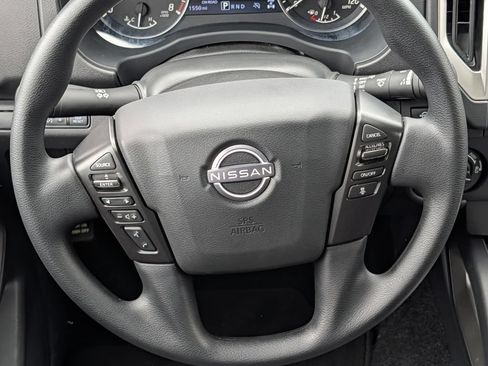 Used 2026 Nissan Frontier SV AWD/4WD image 13