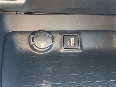 Used 2024 Toyota RAV4 LE image 21