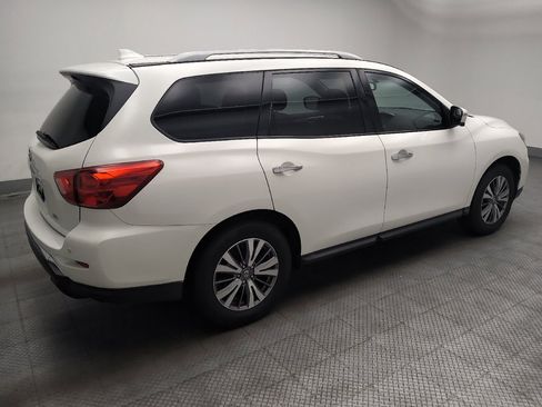 Used 2019 Nissan Pathfinder SL FWD image 10