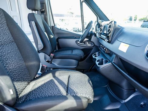New 2026 Mercedes-Benz Sprinter 2500 image 15