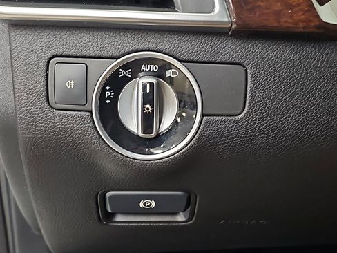Used 2014 Mercedes-Benz GL 450 4MATIC image 27