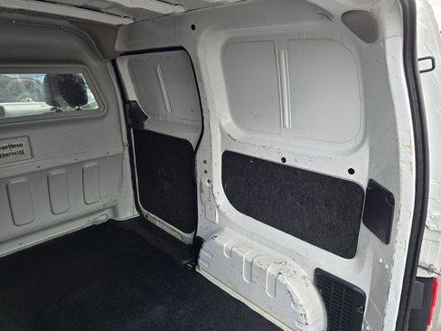 Used 2018 Nissan NV200 SV w/ Navigation Package image 17