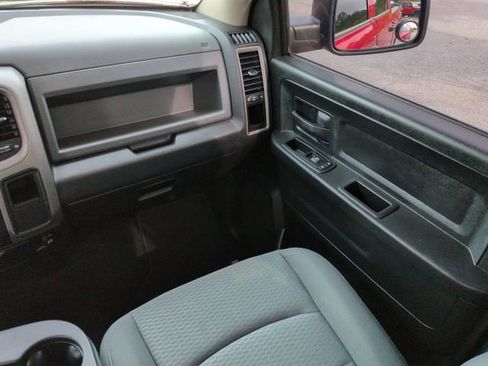 Used 2014 RAM 1500 Express image 17