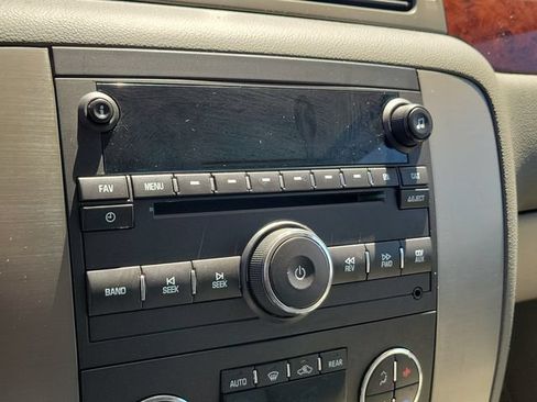 Used 2012 GMC Yukon XL SLT w/ SLT-2 Equipment Package RWD image 35