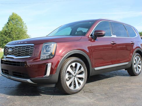 Used 2021 Kia Telluride S FWD image 12