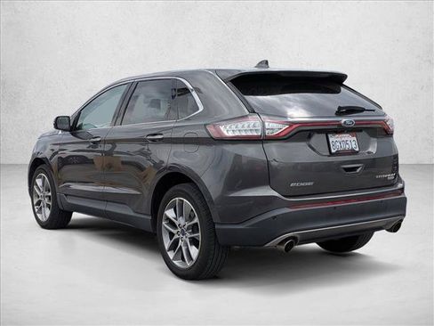 Used 2018 Ford Edge Titanium w/ Technology Package FWD image 7