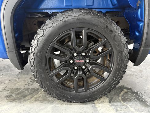 Used 2022 GMC Sierra 1500 Elevation image 24