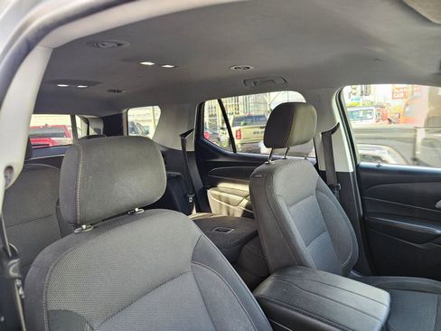 Used 2020 Chevrolet Traverse LT image 26