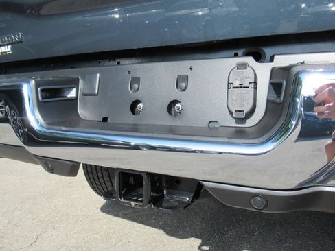 Used 2026 RAM 2500 Big Horn AWD/4WD image 28