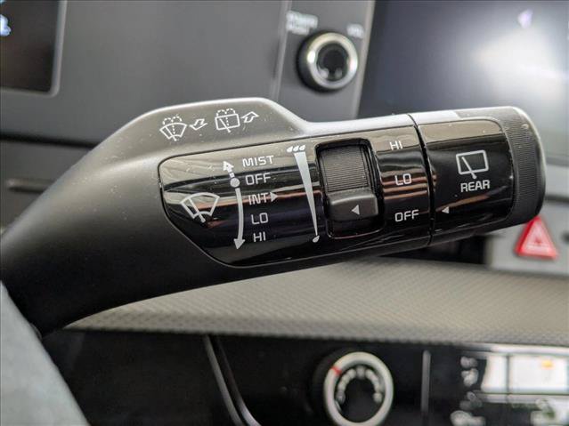 Used 2025 Kia Sportage LX FWD image 8