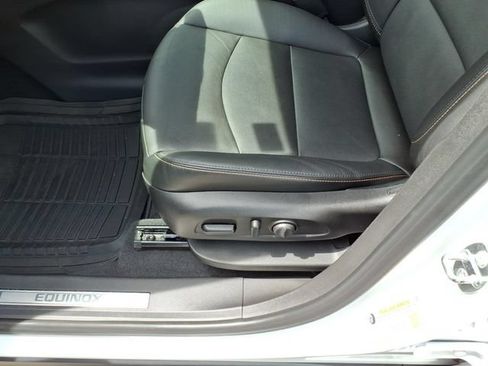 Used 2020 Chevrolet Equinox Premier AWD/4WD image 18