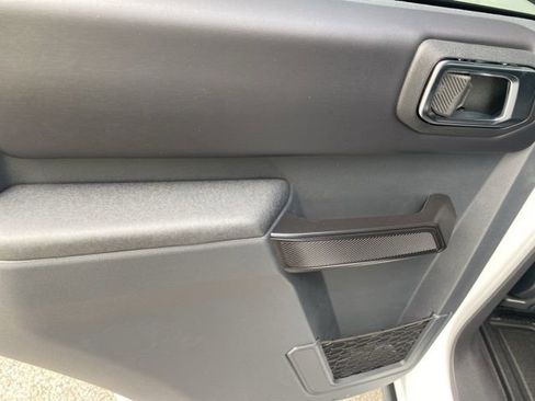 New 2025 Ford Bronco Badlands image 12