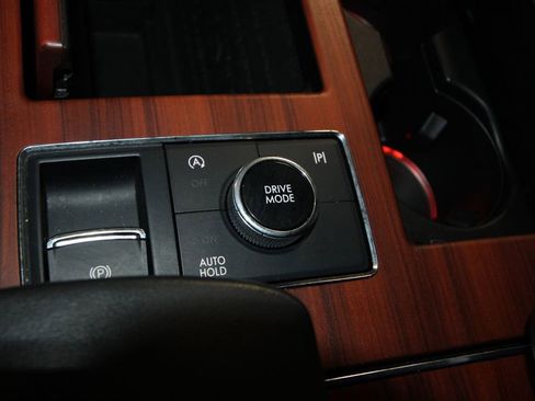 Used 2024 Lincoln Navigator L 4WD image 19