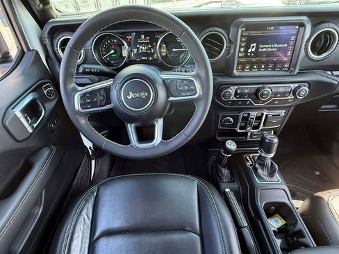 Used 2023 Jeep Wrangler Unlimited Sahara w/ Cold Weather Group AWD/4WD image 8