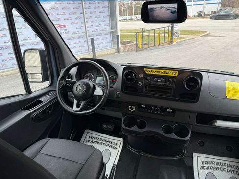 Used 2019 Mercedes-Benz Sprinter 170 image 15