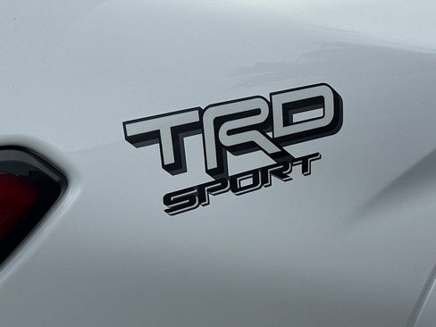 Used 2025 Toyota Tacoma TRD Sport AWD/4WD image 6