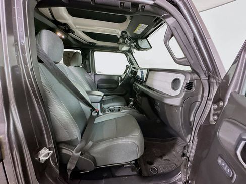 Used 2024 Jeep Wrangler Sport S image 31