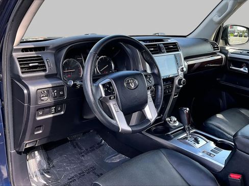Used 2023 Toyota 4Runner Limited AWD/4WD image 18