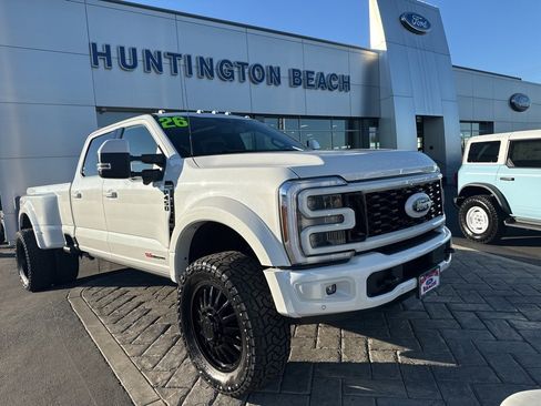 Used 2026 Ford F450 Platinum image 1
