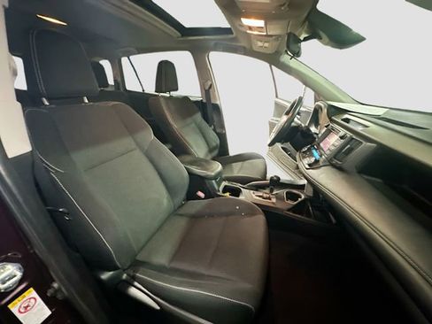 Used 2018 Toyota RAV4 XLE image 28