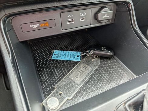 Used 2024 Honda CR-V EX image 16