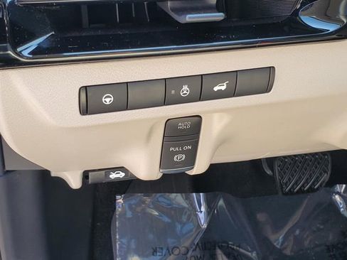 Certified 2025 Nissan Murano SL image 21