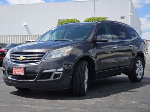 Certified 2016 Chevrolet Traverse LT w/ Style and Technology Package FWD image 12