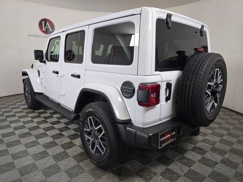 Used 2024 Jeep Wrangler Sahara w/ Technology Group image 7