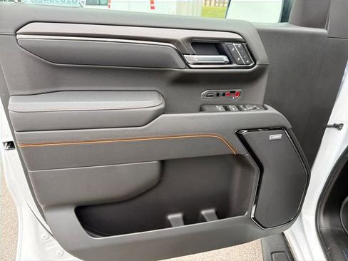 New 2026 GMC Sierra 1500 AT4 w/ AT4 Premium Package AWD/4WD image 17