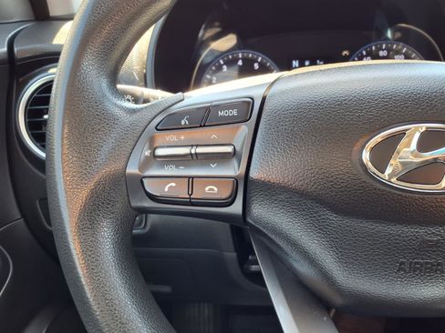 Used 2021 Hyundai Kona SE image 15