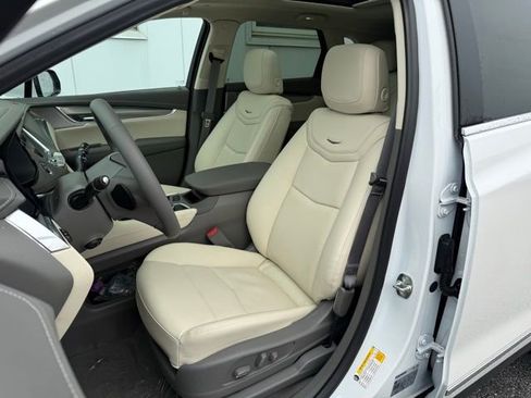 New 2026 Cadillac XT5 Premium Luxury w/ Driver Assist Package image 11