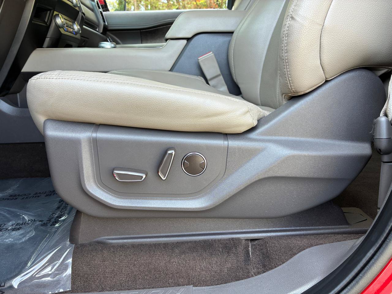 Used 2021 Ford Expedition Max Limited RWD image 17