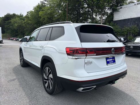 Used 2024 Volkswagen Atlas SE FWD image 5