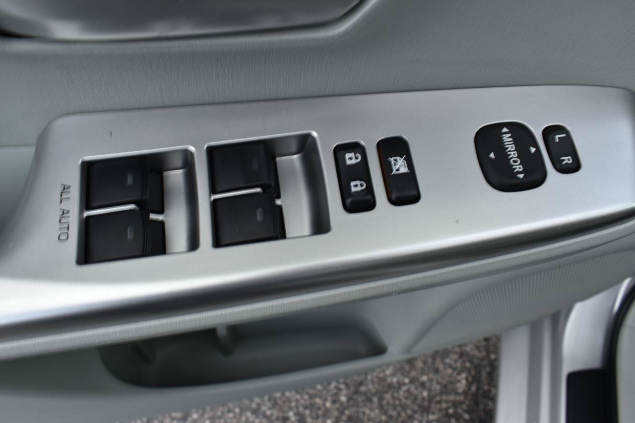 Used 2012 Toyota Prius V Five FWD image 41
