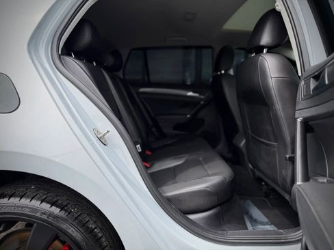 Used 2021 Volkswagen Golf 4-Door FWD image 18