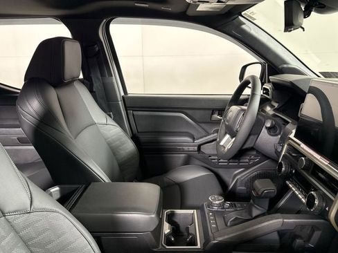 New 2024 Toyota Tacoma TRD Off-Road image 12