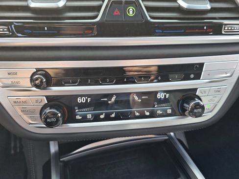 Used 2021 BMW M760i xDrive AWD/4WD image 35