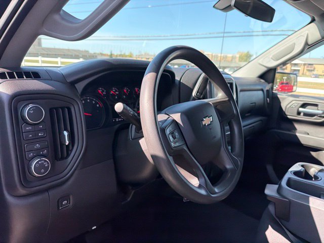 Used 2020 Chevrolet Silverado 1500 Custom w/ Custom Value Package AWD/4WD image 15