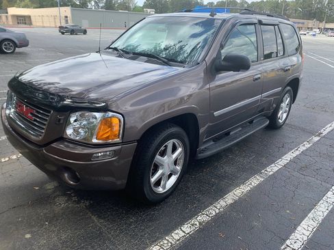 Used 2008 GMC Envoy SLT w/ Sun And 6-Disc Cd Package AWD/4WD image 4