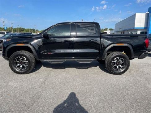 Used 2024 GMC Canyon AT4X image 4