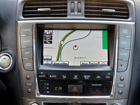 Used 2012 Lexus IS 250C RWD image 35