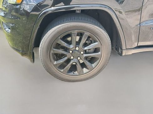 Used 2021 Jeep Grand Cherokee Laredo X RWD image 15