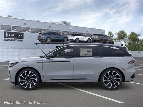 New 2026 Lincoln Nautilus Black Label image 3