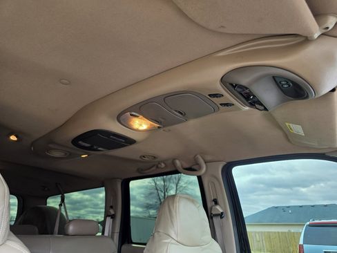 Used 2001 Ford Excursion Limited image 16
